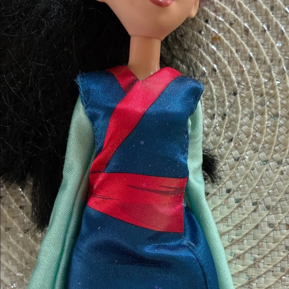 Hasbro Disney Princess Mulan True Reflections Fashions Doll - Picture 3 of 5